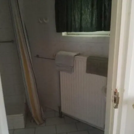 Vadasa Es Etterem Мотель